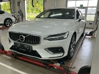 VOLVO V60 2.0 B4 D 197 INSCRIPTION