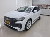AUDI Q4 e-tron 40 e-tron Launch edition S Competition 5d