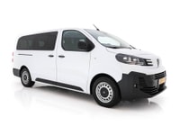 Peugeot Expert e-Expert Long 75 kWh Facelift [ 9-Pers. ] [ 3-Fase-11 kW] {SoH-98%} (INCL-BTW) *NAVI-FULLMAP | CAMERA | DIGI-COCKPIT | COMFORTSEATS | DAB | PRIVACY-GLASS | SHIFTPADDLES | AIRCO | CRUISE | PDC*
